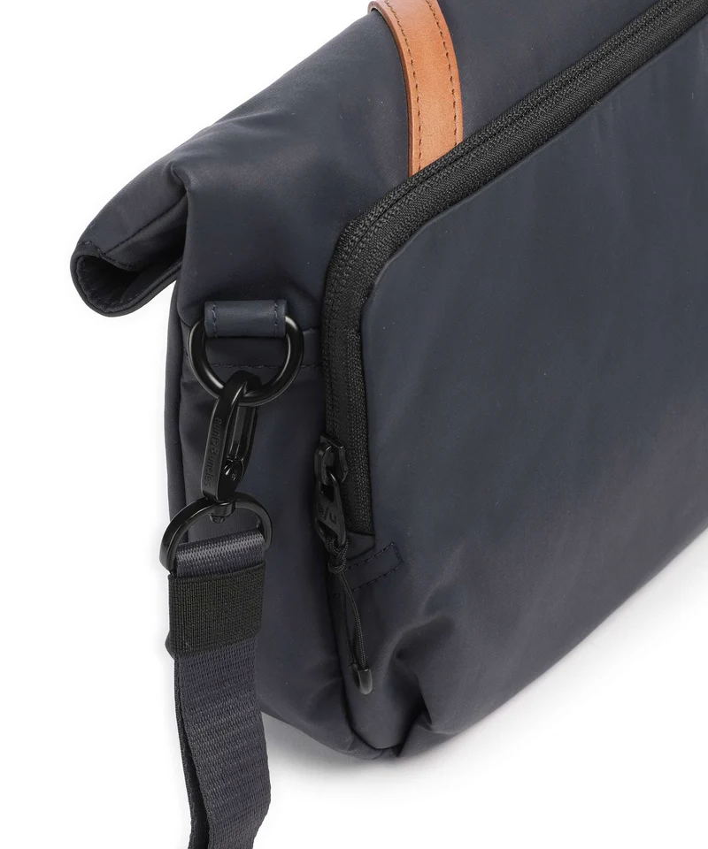 Aunts & Uncles Japan Takahashi Kuriertasche outer space