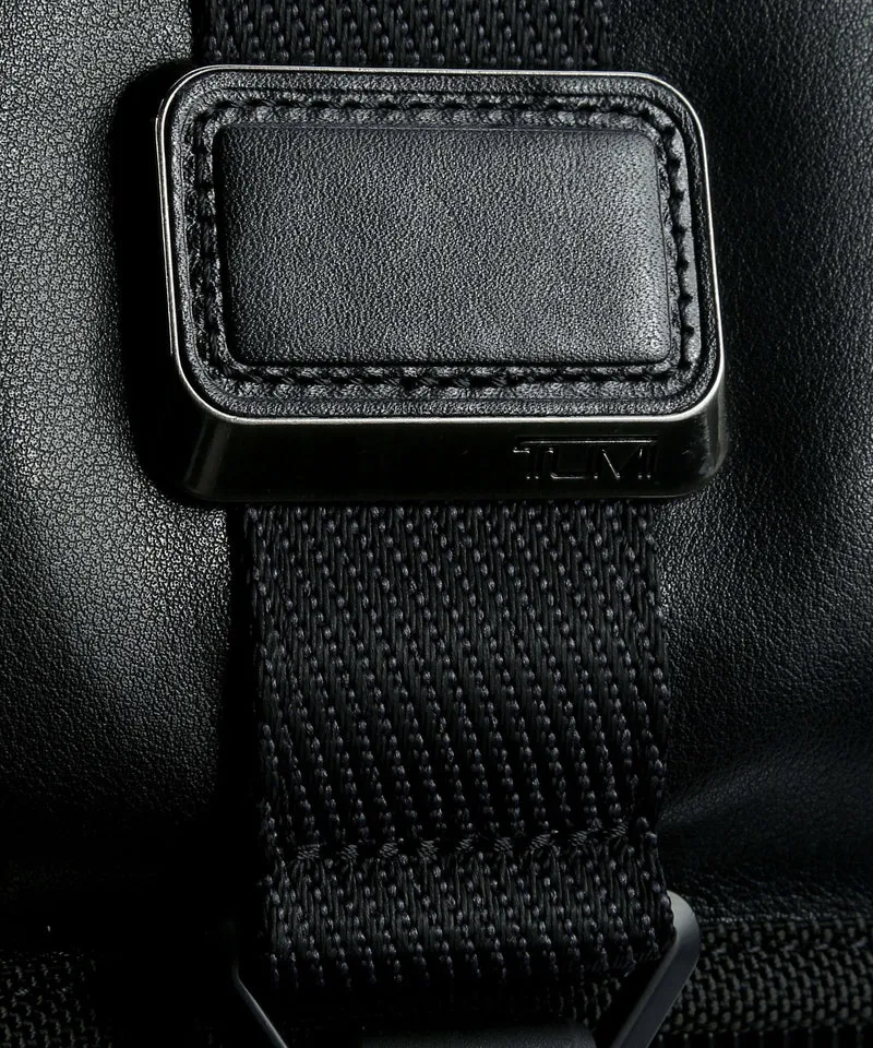 tumi Alpha Bravo Arnold Umhängetasche schwarz