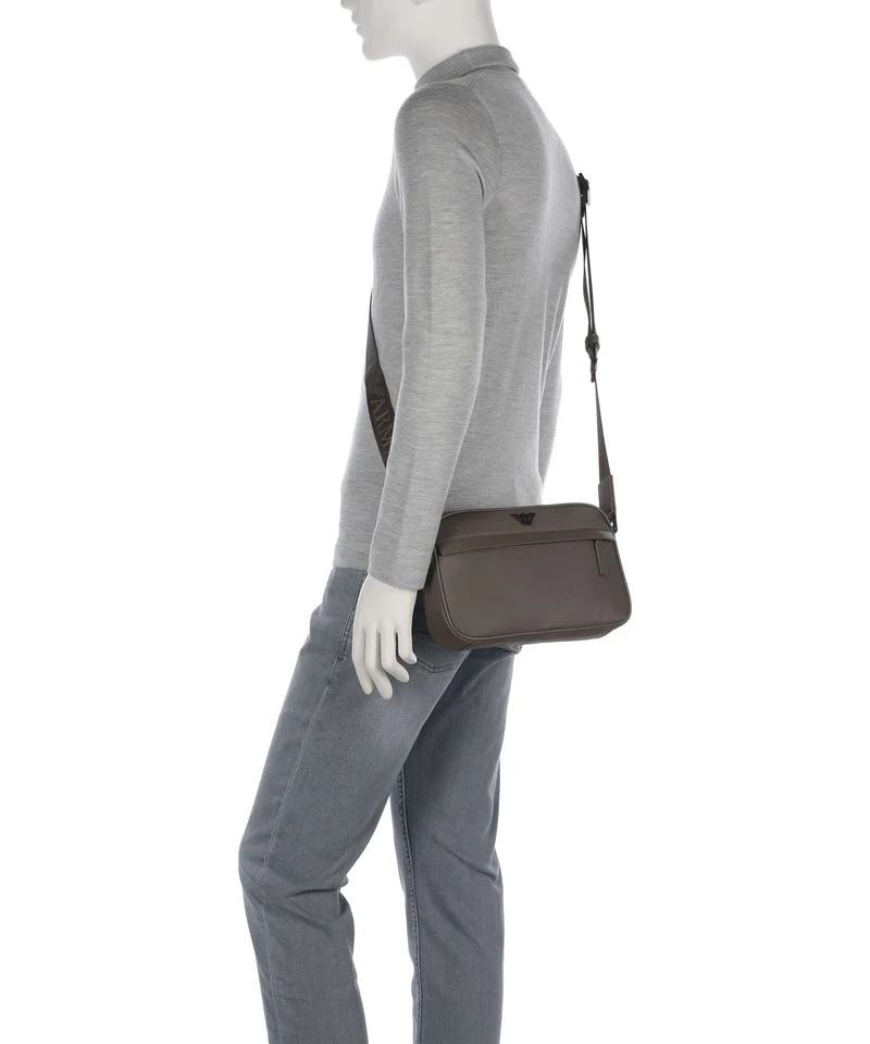 Emporio Armani Recycled Nylon Umhängetasche major brown