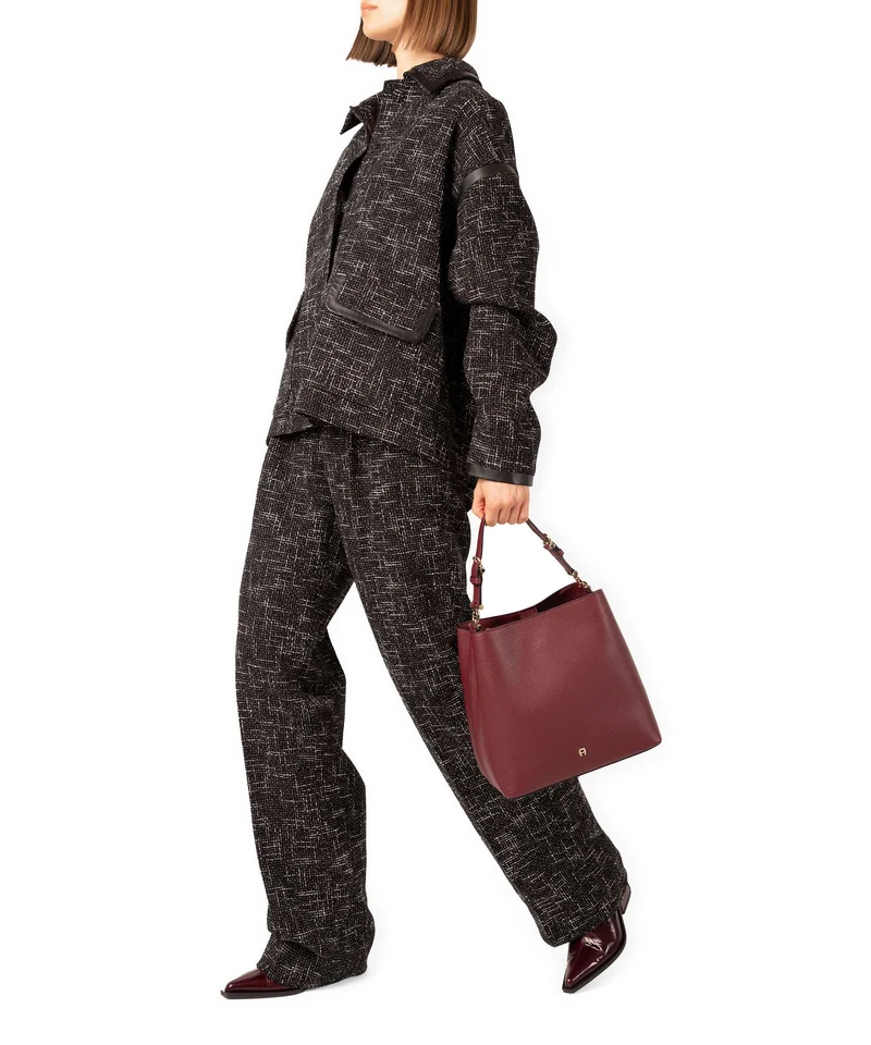 Aigner Delia M Beuteltasche burgundy
