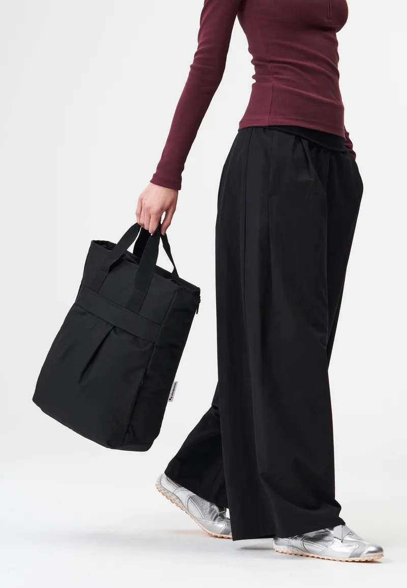 Komo Rooted Black - Rucksack