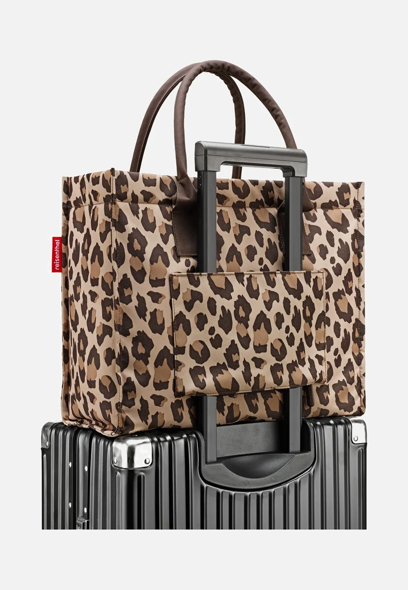 Daily Shopper Business Leo Macchiato - Tote Bag