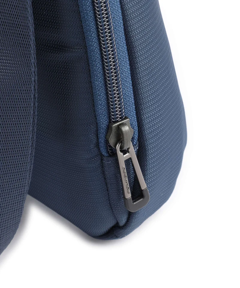 Piquadro Macbeth Umhängetasche blue