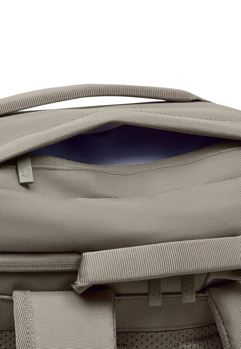 Kian Medium Desert Grey - Rucksack