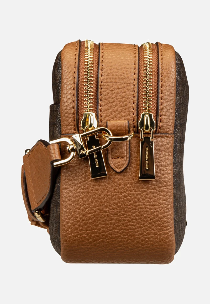 Bryant MD Double Zip Chain Cam Brown/Acorn - Crossbody Bag