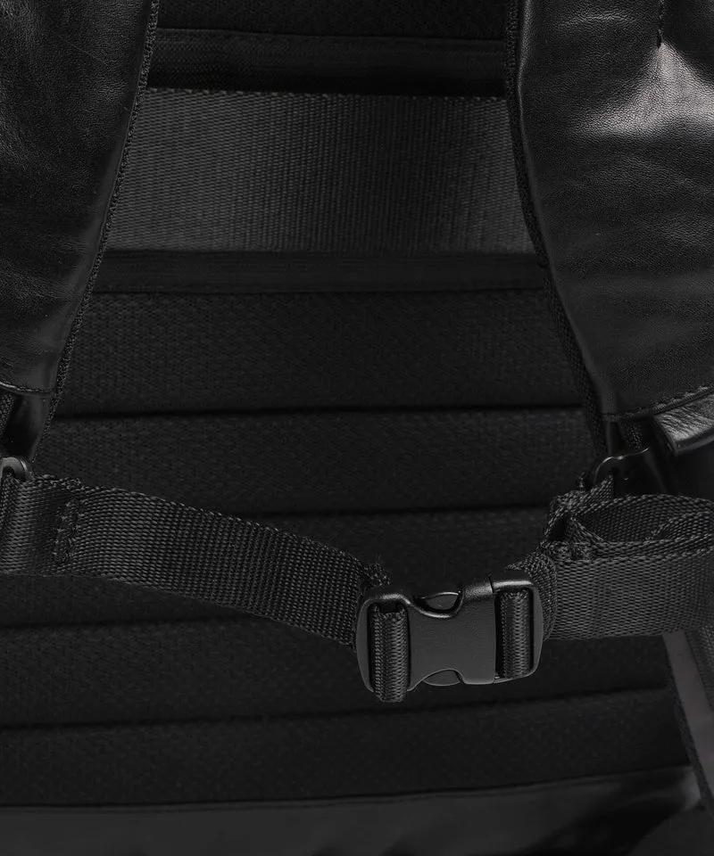 Piquadro W136 Reiserucksack nero