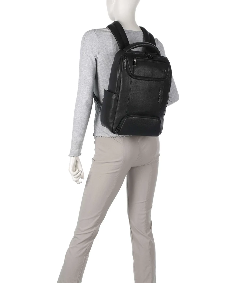 Piquadro S134 Rucksack black