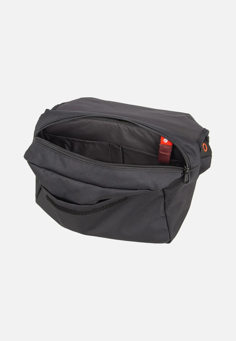 Coreway Messenger 6 Black - Messenger Bag