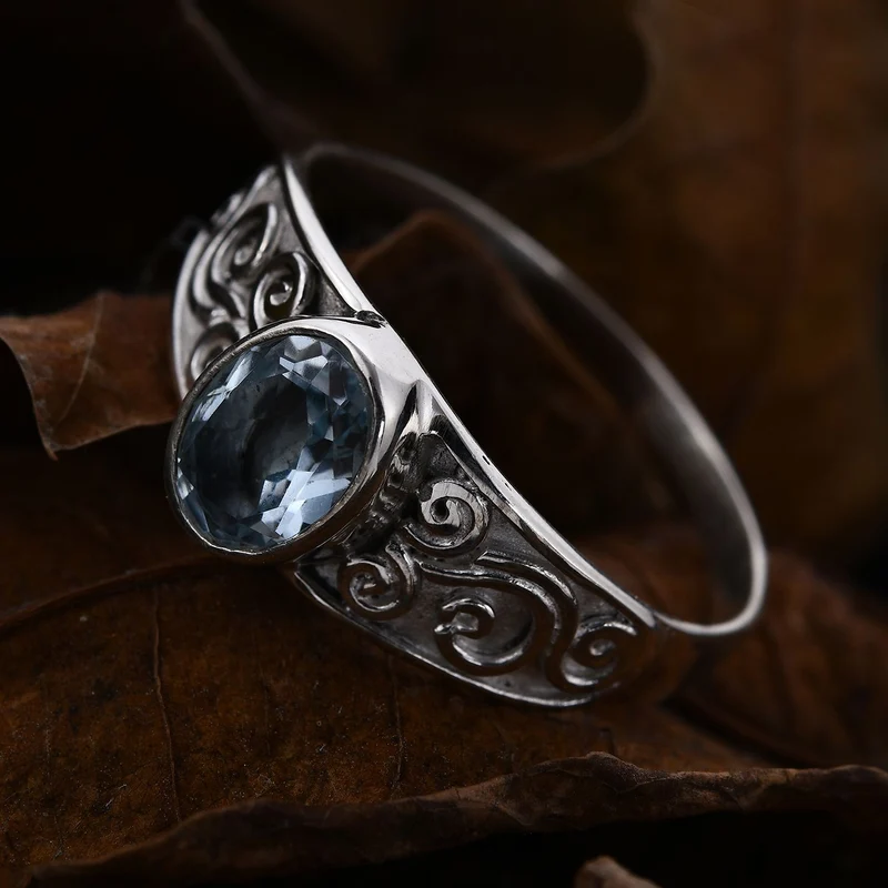 Royal Bali Kollektion - Himmelblauer Topas Ring, 925 Silber ca. 1,46 ct