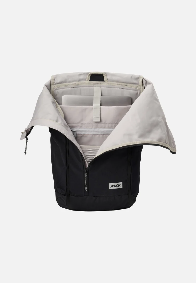 Active Pack Black - Rolltop Rucksack