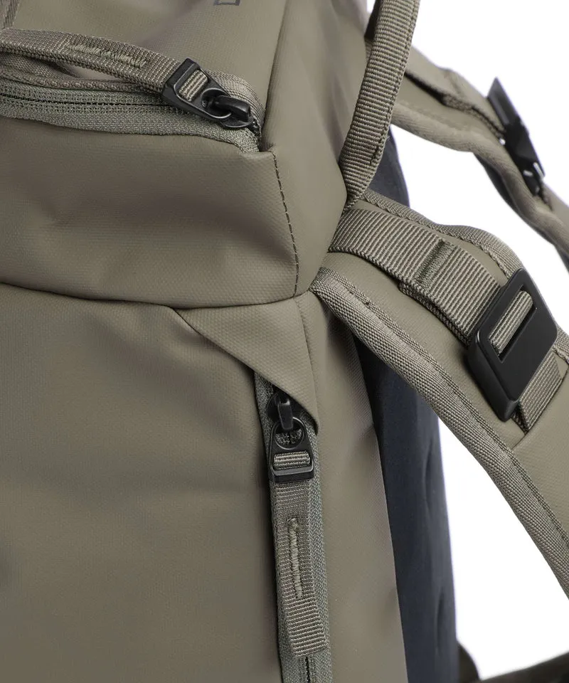 Db Hugger 20 Rucksack moss green