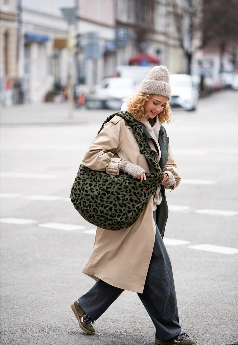 Moonbag Teddy Leo Olive - Hobo Bag