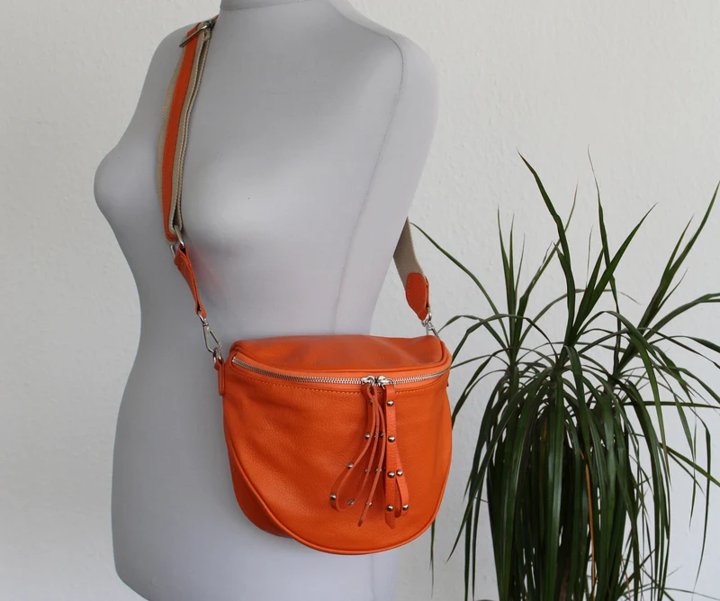 Susanne Orange