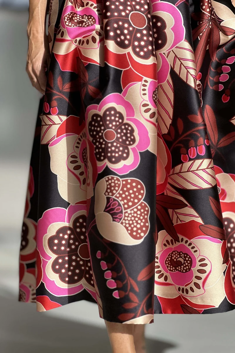 Garden Black Skirt