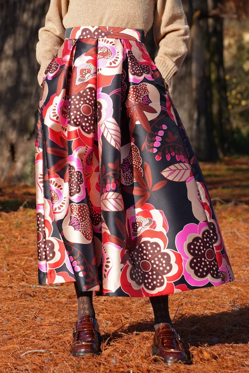 Garden Black Skirt