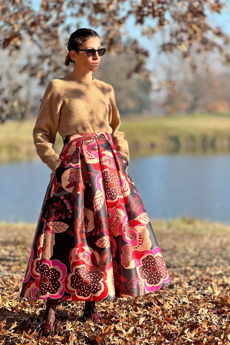 Garden Black Skirt