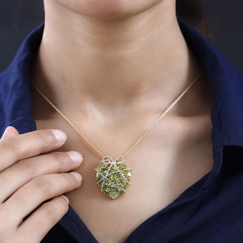 GP Amore Kollektion - natürlicher Peridot-Anhänger mit Kette, 925 Silber vergoldet ca. 8.14 ct