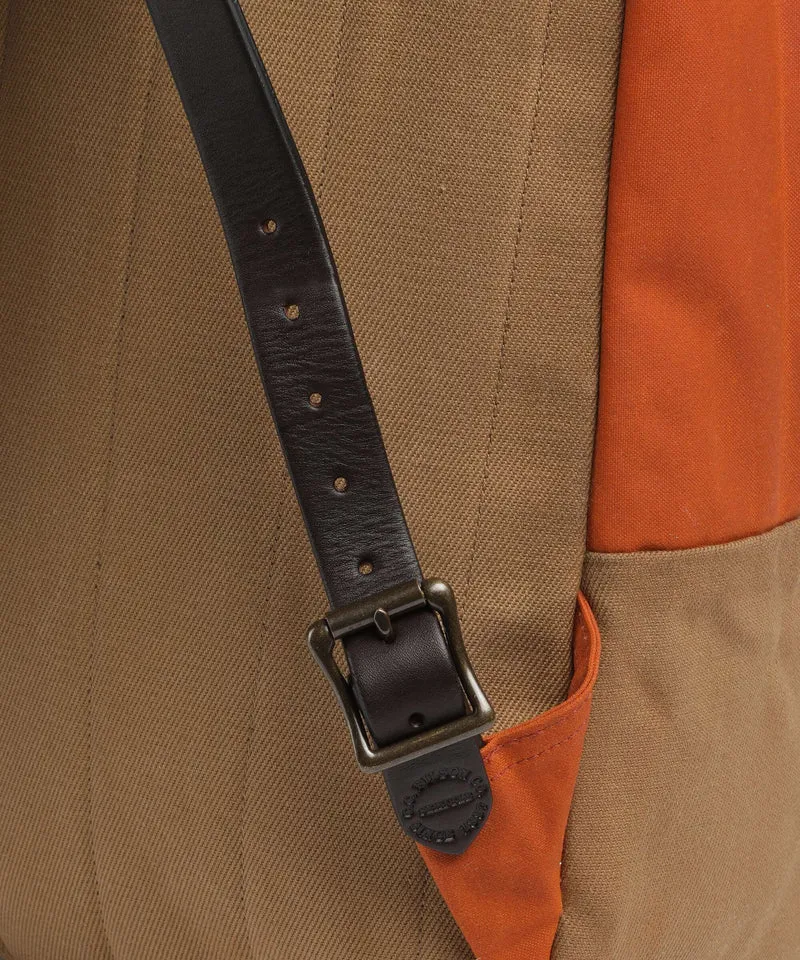Filson Oil Finish Tin Cloth Journeyman Rucksack rust