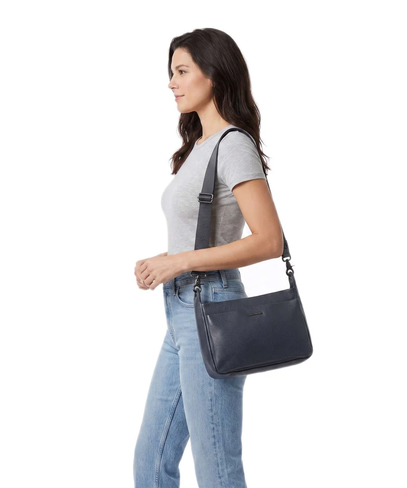 Mandarina Duck Mellow Leather Schultertasche dress blue