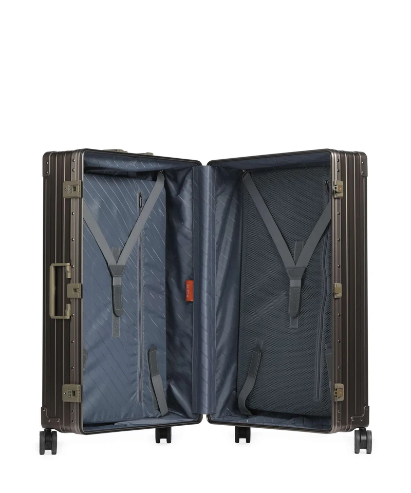 Aleon 30 Macro Traveler 4-Rollen Trolley champagne