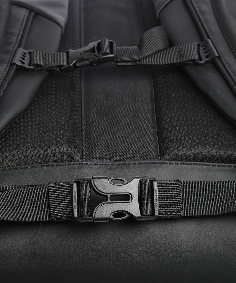 Zwei AQR350 Rucksack black