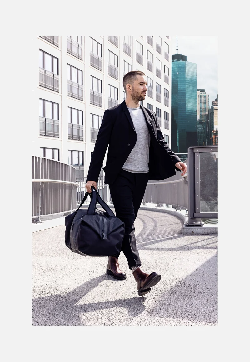 Duffle Metrosphere 60L Black Embossed - Dufflebag