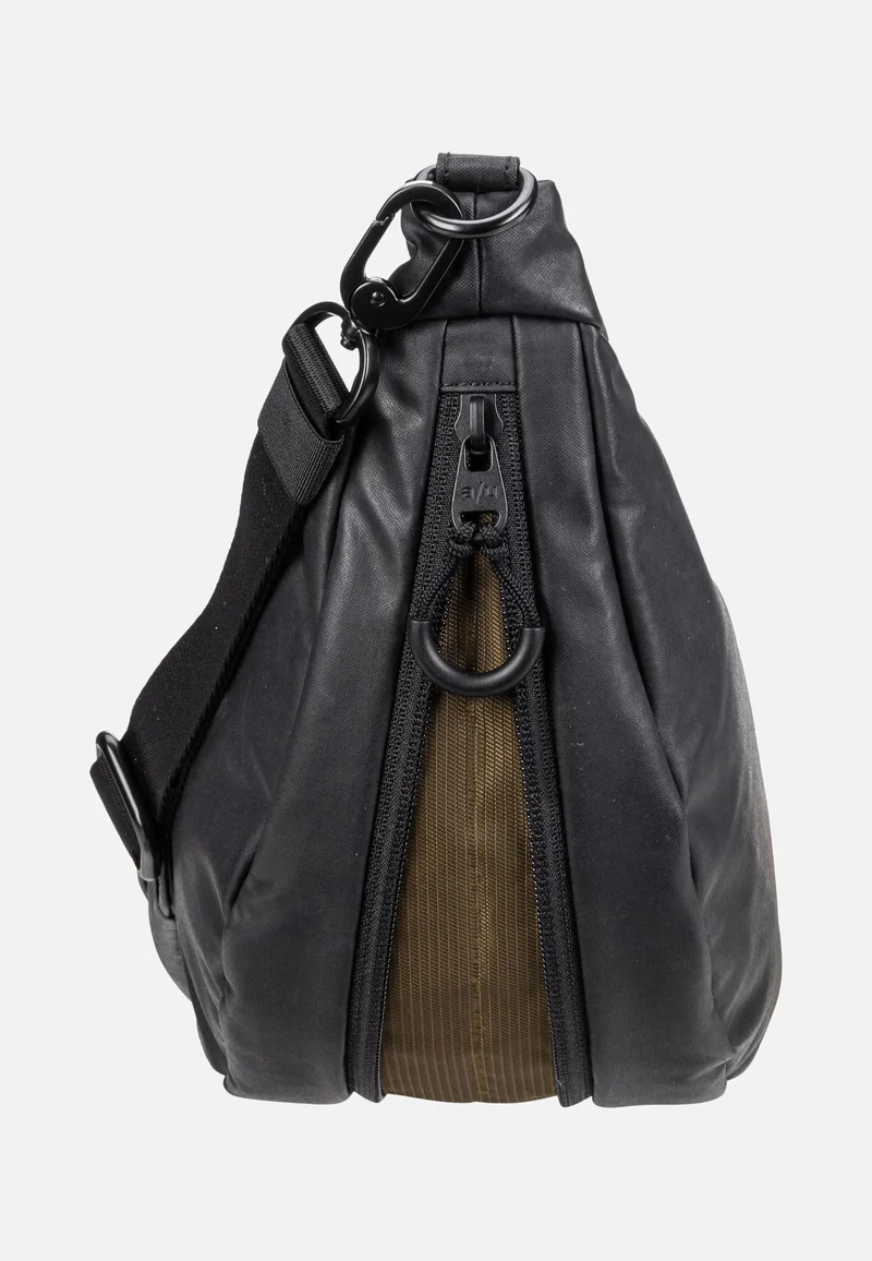 Yoshii RE Black - Sling Bag