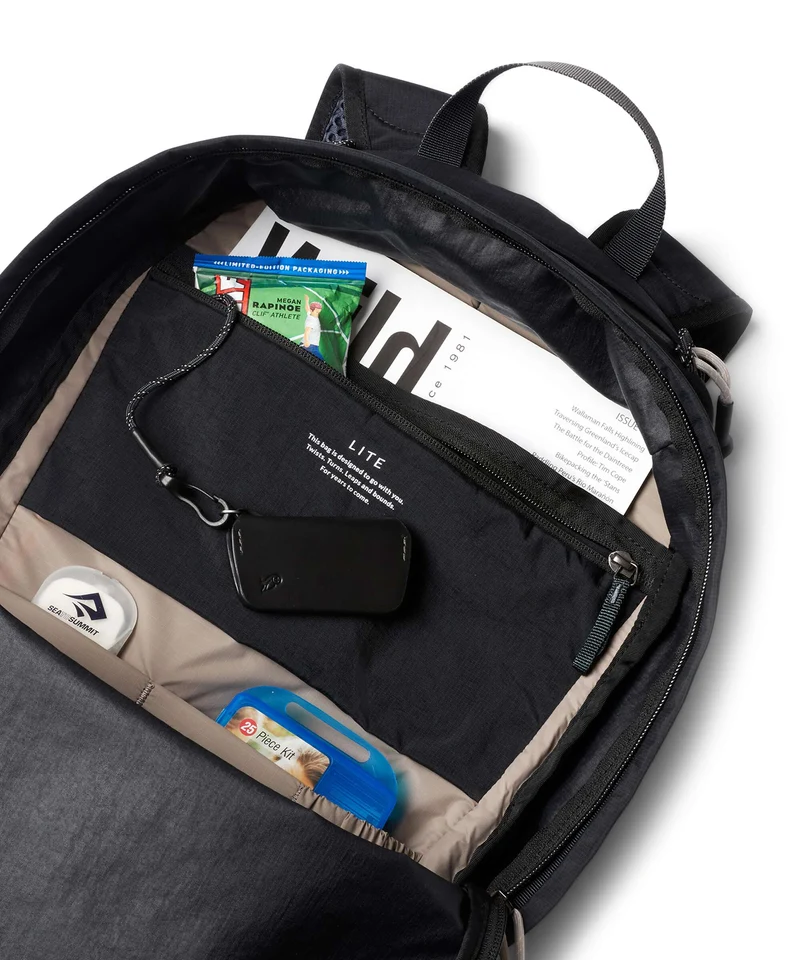 Bellroy Lite 20 Rucksack black