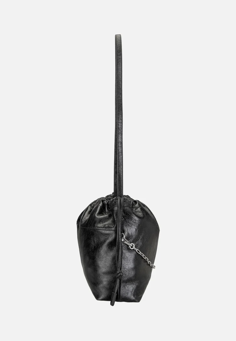 Lya II Pouch L Lamb Crunch Black - Bucket Bag
