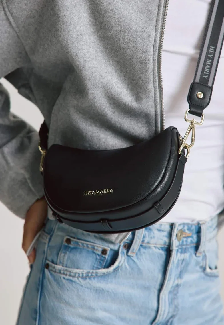 Sporty Sister Black - Crossbody Bag