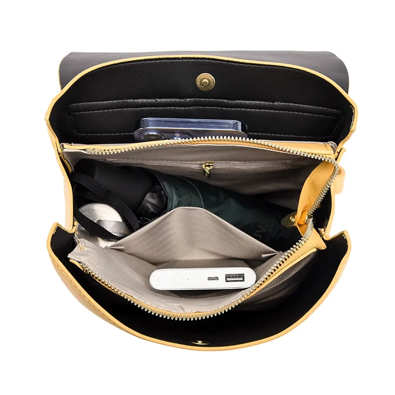 MODERN Kleiner Rucksack aus veganem Leder
