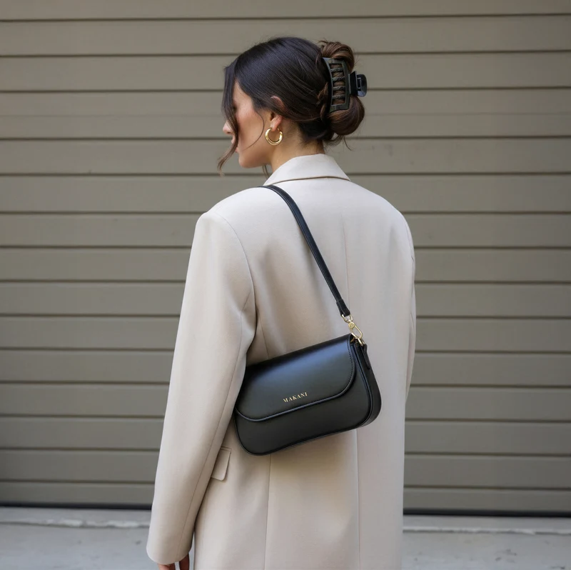 CHLOIE - BLACK