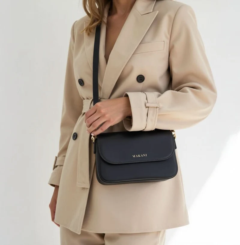 CHLOIE - BLACK