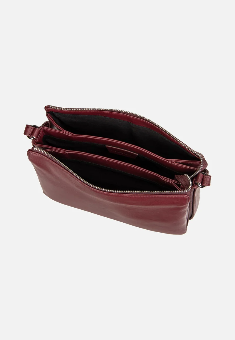 Nina M Indian Sheep Pomegranate - Crossbody Bag