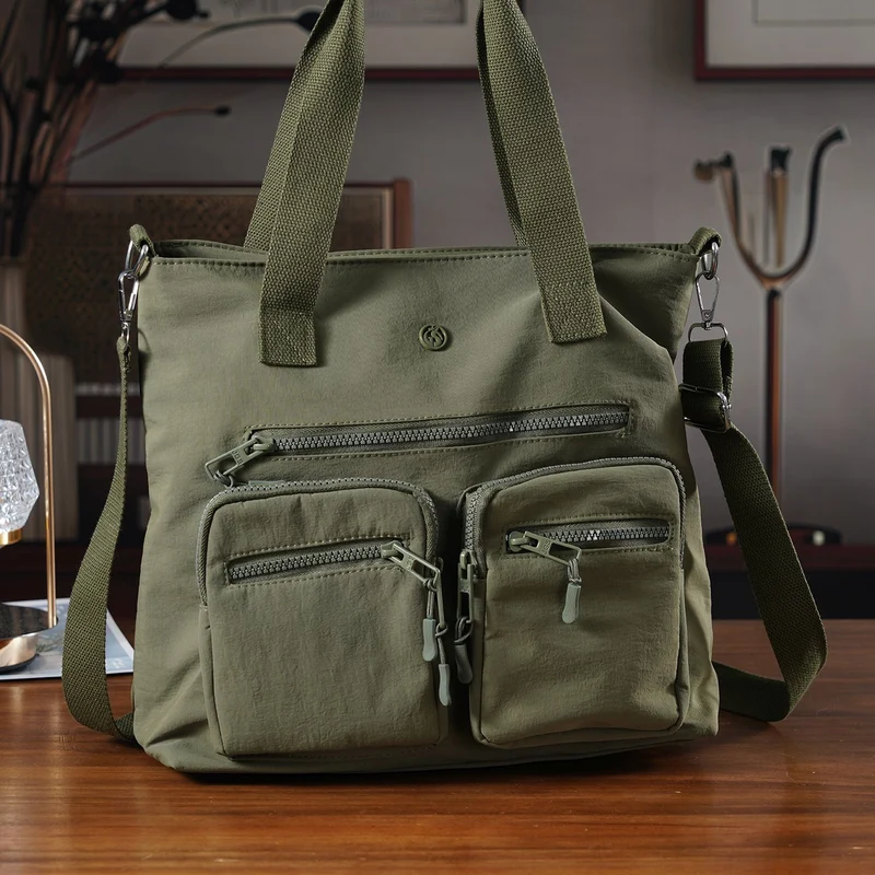 Crossbody-Schultertasche mit Mehrfachfächern, 31x30x14 cm, Schwarz