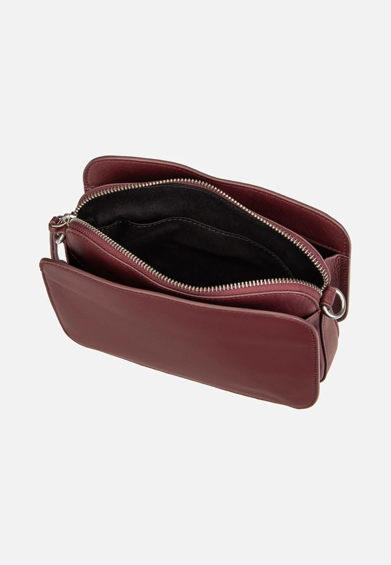 Luka Harris S Pomegranate - Crossbody Bag