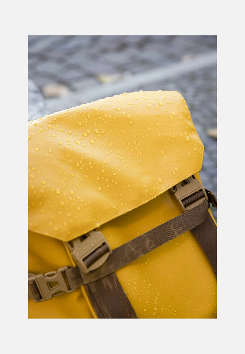 Mineo Daypack 30 Burnt Yellow - Rolltop Rucksack