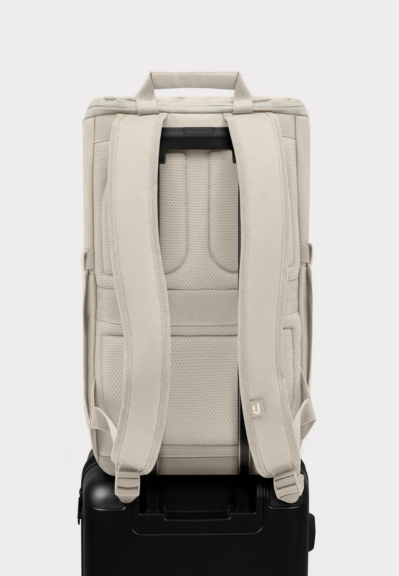 Finn Medium Sand - Rucksack