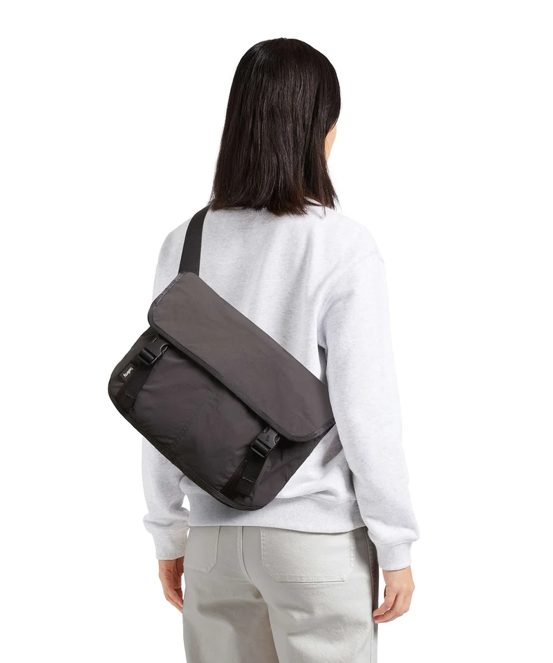 Bellroy Cinch 12 Kuriertasche black